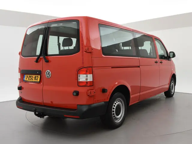 Volkswagen Transporter Kombi 2.0 TDI L2H1 8-PERSOONS AUTOMAAT + TREKHAAK | CRUISE | PDC | 1e EIGENAA...