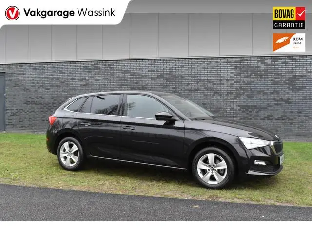 ŠKODA Scala 1.0 TSI Ambition Automaat Carplay Navigatie Front/lane assist Stoelverwarming Parkeer se...