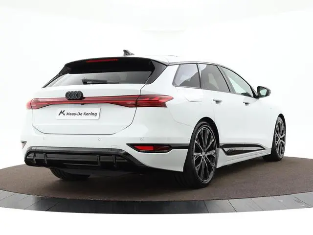Audi A6 e-tron Avant S edition 83 kWh 286 PK · Tech Pro · 21" LM Velgen · Bang & Olufsen Sound · Pan...