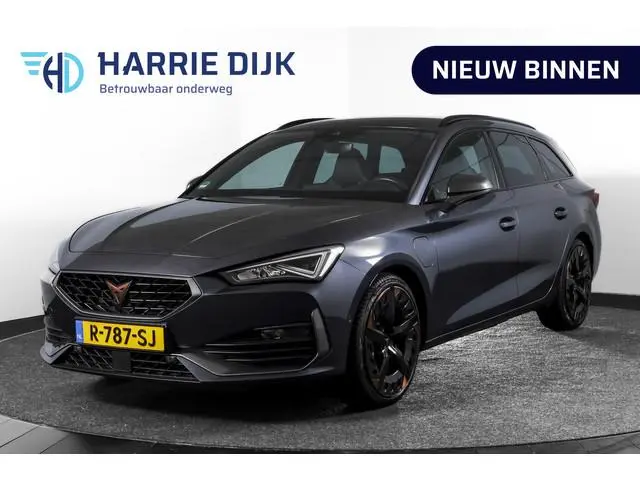 CUPRA Leon Sportstourer 1.4 e-Hybrid 245 PK VZ Performance | Elek. Trekhaak | Memory | Dig. Cockpit...