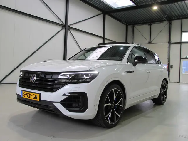 Volkswagen Touareg R 3.0 TSI eHybrid 462PK | Full option | Garantie 02-2026