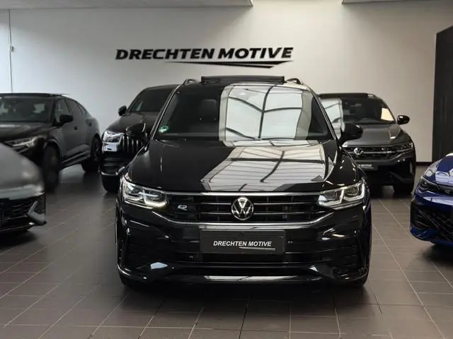 Volkswagen Tiguan 1.4 TSI eHybrid R-Line / Pano / 360 camera /