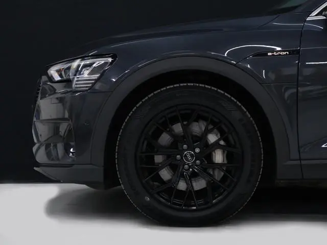 Audi e-tron 55 quattro edition 95 kWh [APPLE CARPLAY, LED, ADAPTIEVE DEMPING, CRUISE CONTROL, ANDROI...
