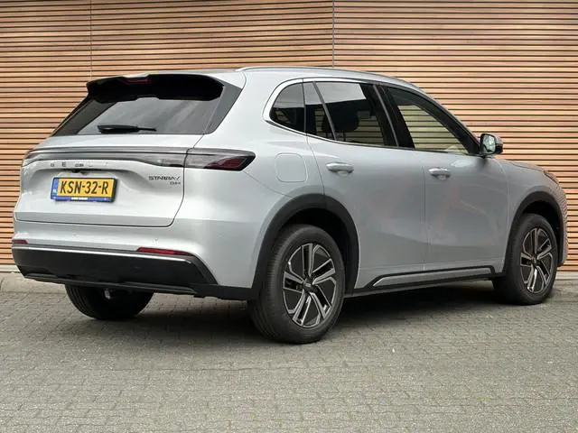 Geely Starray EM-i