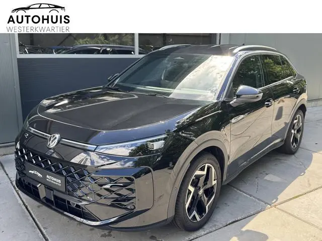 Volkswagen T-Roc 1.5 eTsi 150pk DSG R-Line First Edition Virtual Cockpit Carplay Trekhaak Camera Key...
