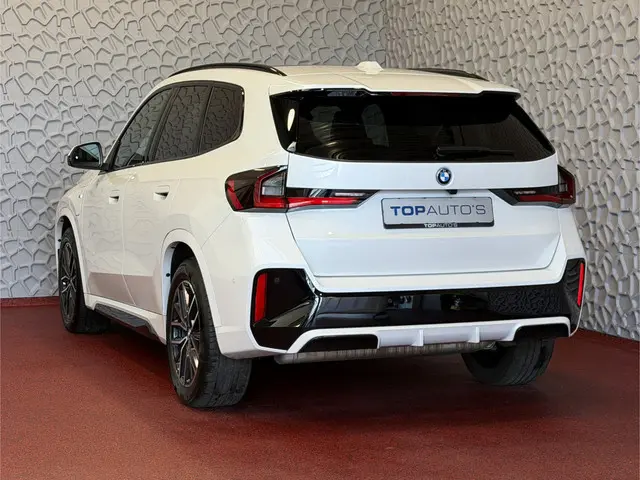 BMW X1 XDRIVE 25E M-SPORT LED PANO.SCHUIFDAK  ELEK.KLEP NAVI STOELVERW M-SHADOW LINE ELEK.STOEL ZWAR...