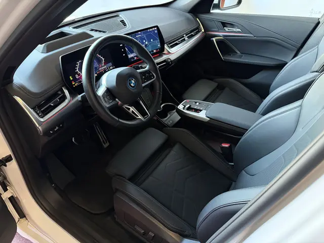 BMW X1 XDRIVE 25E M-SPORT LED PANO.SCHUIFDAK  ELEK.KLEP NAVI STOELVERW M-SHADOW LINE ELEK.STOEL ZWAR...