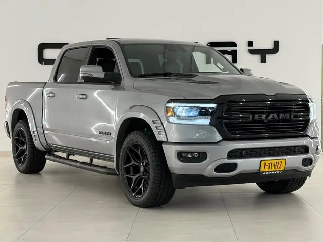 Dodge Ram Pick Up 5.7 V8 4x4 Crew Cab Sport Widebody Backflip BPM-vrij Panodak