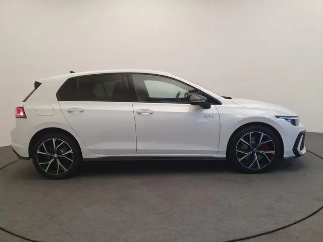 Volkswagen Golf GTE 1.5 eHybrid 272pk DSG/AUT Wegklapbare trekhaak, Head-Up, Camera
