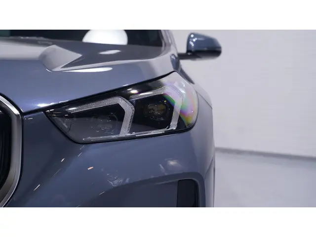 BMW iX1