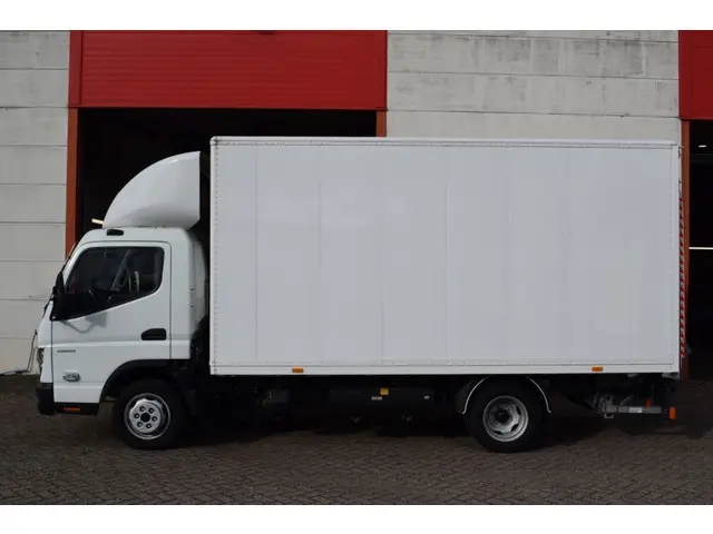 FUSO Canter
