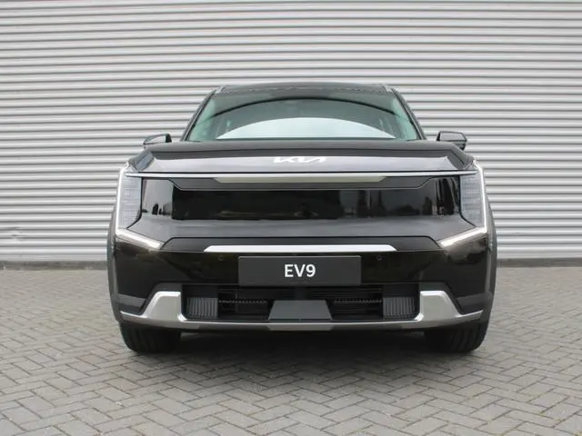 Kia EV9 First Edition 76.1 kWh | Nieuw | Direct leverbaar | Actieradius tot 443 km (WLTP) | Tot € 2....