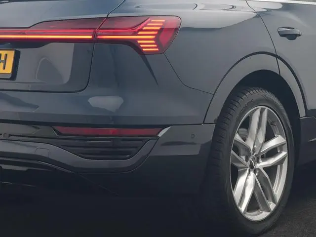Audi Q8 e-tron