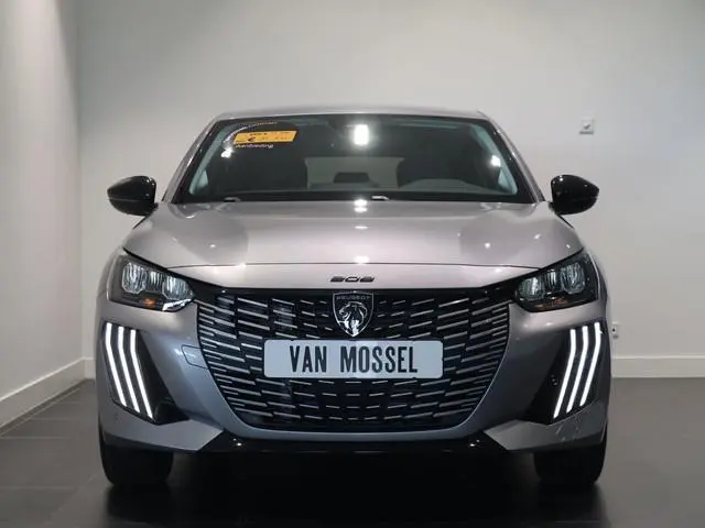Peugeot e-208 e-Style 50 kWh | Parkeerhulp | Stoelverwarming | Apple Carplay/Android Auto
