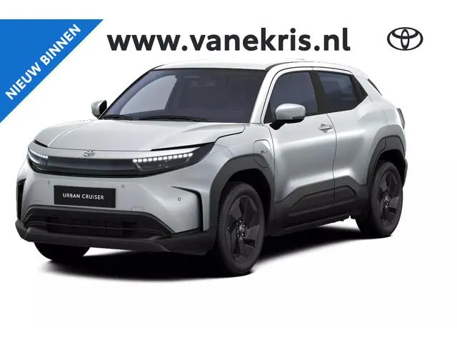 Toyota Urban Cruiser Dynamic 61 kWh Inruilpremie € 3.000