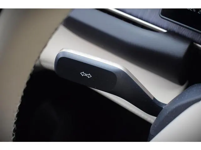 NIO EL6