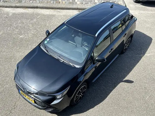 Toyota Corolla Touring Sports 1.8 Hybrid CAMERA NAVI ADAPT CRUISE ECC LMV