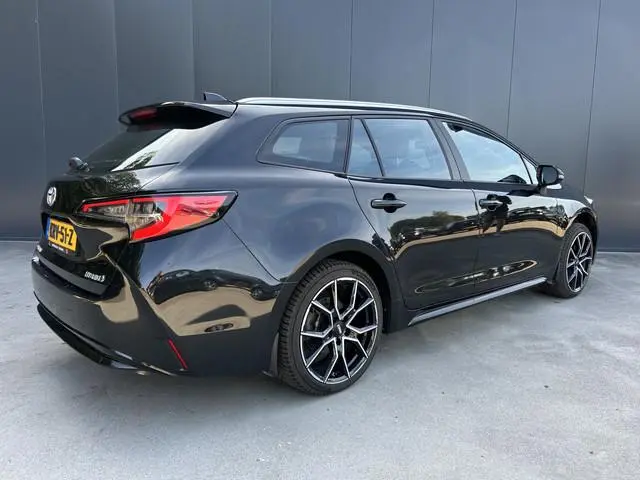 Toyota Corolla Touring Sports 1.8 Hybrid CAMERA NAVI ADAPT CRUISE ECC LMV