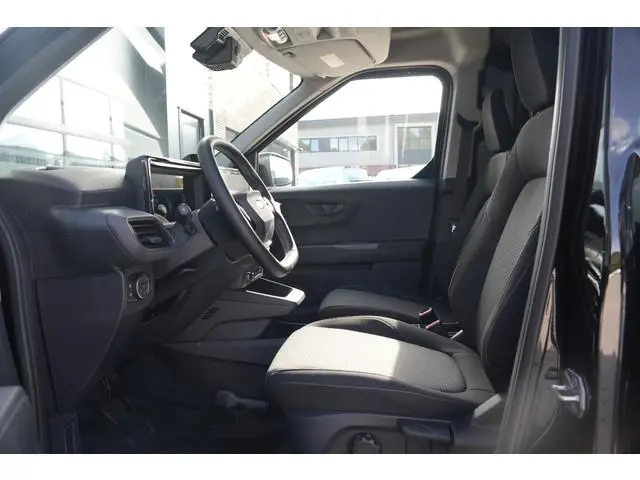 Ford E-Transit Courier