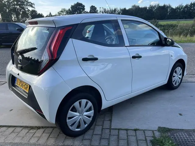 Toyota Aygo 1.0 VVT-i x-fun / Airco / Bleutooh / Elek.Ramen V /