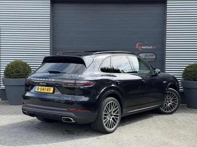 Porsche Cayenne 3.0 E-Hybrid Sport Chrono | Panoramadak | Camera | Bose | Elektrische Trekhaak | Ele...