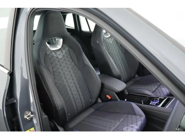Volkswagen Tiguan 1.5 272pk eHybrid R-Line Edition Trekhaak Camera Keyless Massage Virtual Cockpit P...