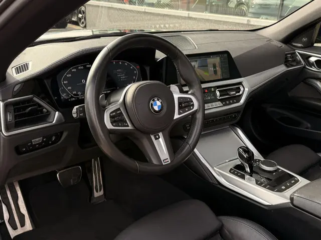 BMW 4-serie Cabrio M440i xDrive | Head-up | Harman/Kardon | Leder | 360 Camera | Stoel/Stuurverwarmi...