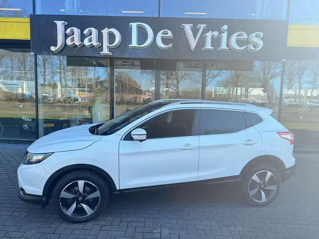 Nissan Qashqai 1.2 N-Connecta Automaat
