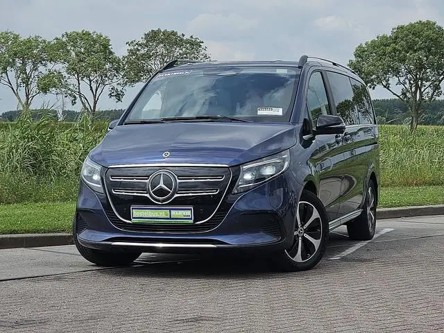 MERCEDES-BENZ EQV 300 wltp 365 km
