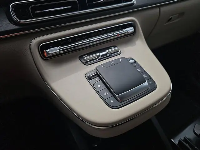 Mercedes-Benz EQV