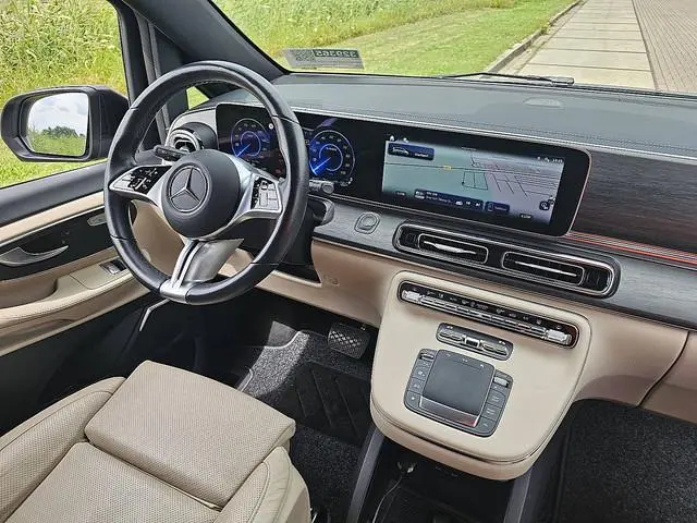 Mercedes-Benz EQV