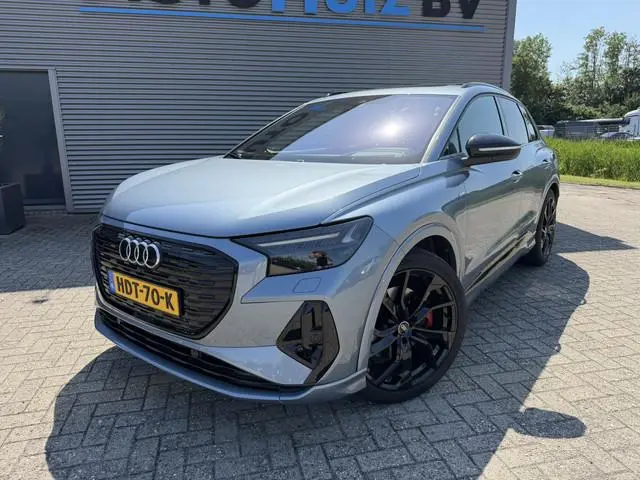 Audi Q4 e-tron 50 quattro Launch edition S-Line 77 kWh Panoramadak Head-Up Display Sonos Sound Syste...