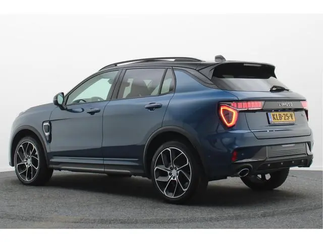 Lynk & Co 01 1.5 Plug-in Hybrid Two-Tone, Panoramadak, ACC, Keyless, Navigatie, PDC, LED, 20''