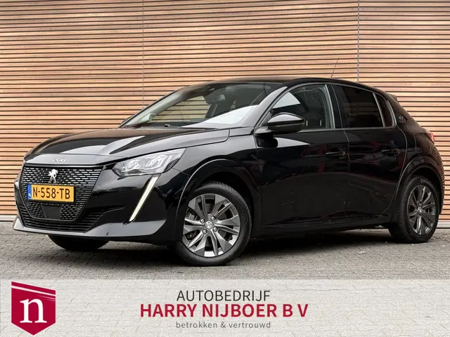 Peugeot e-208 EV Allure Pack 50 kWh 3-Fase Carplay / Camera / SOH 91%