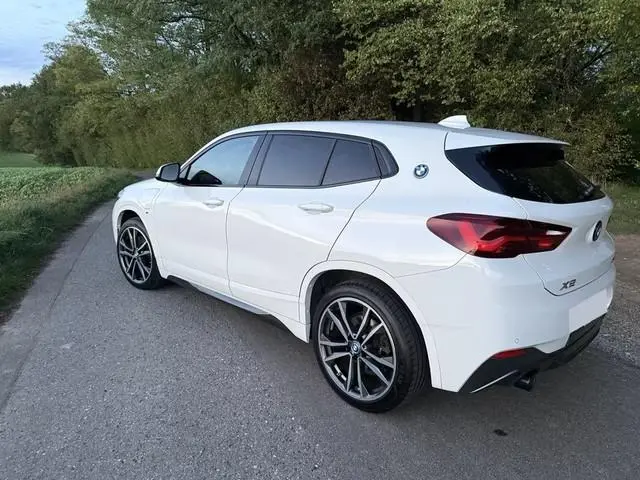 BMW X2 xDrive25e High Executive M Sport Pano HUD Leder Navi Plus 19 Inch Stuurverwarming Driving Ass...