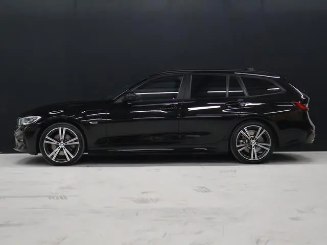 BMW 3-serie Touring 320e Business Edition Plus M Sport [HEAD-UP, APPLE CARPLAY, ANDROID, STOELVERWAR...