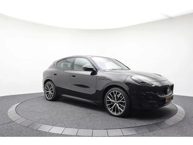 Maserati Grecale AWD Folgore 105kWh | BOMVOL | Pano | 3jr. garantie & onderhoud