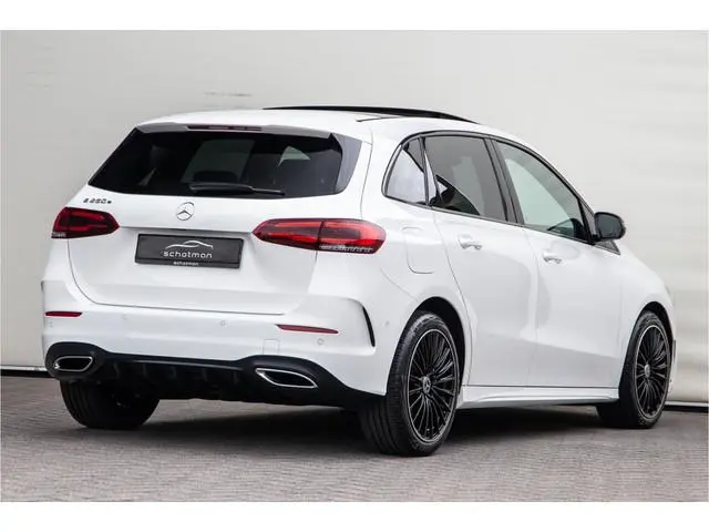 Mercedes-Benz B-klasse 250 e AMG Night Edition, Panorama, Widescreen, Camera, Hybride