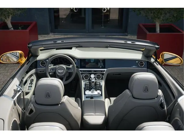 Bentley Continental GTC 6.0 W12 Speed 659 pk Carbon | head-up | Soundsystem