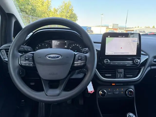 Ford Fiesta 1.1 Trend 2e Eigenaar l Carplay l Navi l Trekhaak l Clima l Cruise l Rijstrooksensor l N...