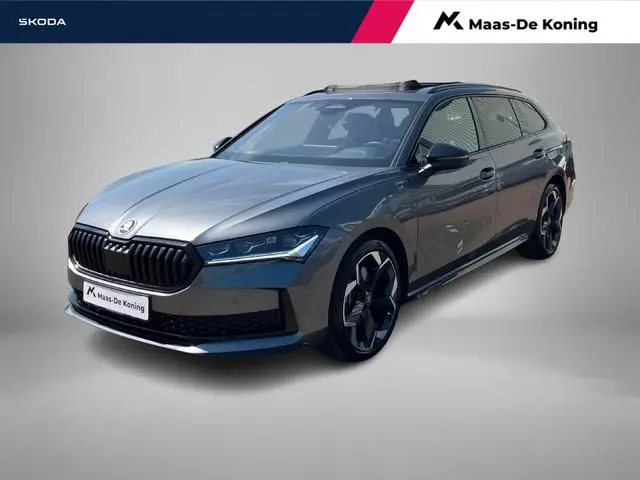 Skoda Superb Combi 1.5TSI 150kW/204PK PHEV Sportline DSG · Panoramadak · Apple/Android Car Play · Ca...