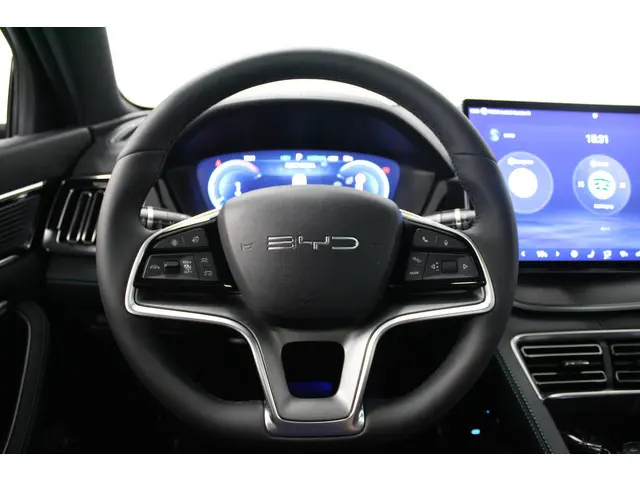 BYD SEAL U