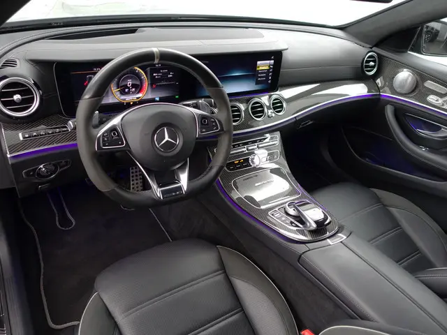 Mercedes-Benz E-klasse Estate AMG 63 S 4MATIC Premium Plus AMG Performace 612pk Carbon, Panoramadak,...