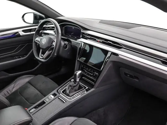 Volkswagen Arteon Shooting Brake 1.4 TSI 218pk DSG eHybrid R-Line Business+ · Panoramadak · 360 Came...
