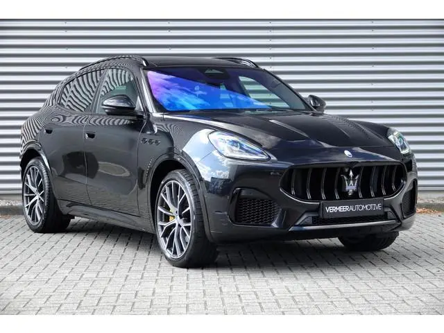 Maserati Grecale 2.0 MHEV Modena | Panodak | Alcantara | Sonus | Ventilatie | Luchtvering | HUD |