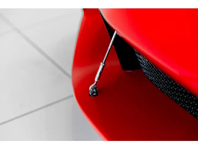 Ferrari 296