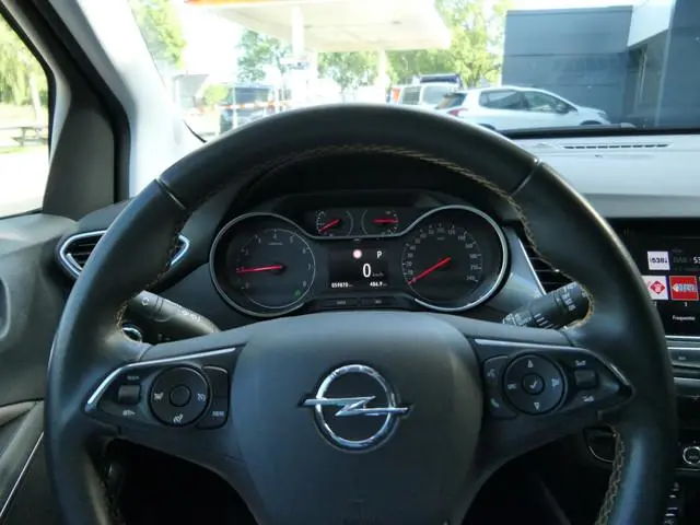 Opel Crossland X
