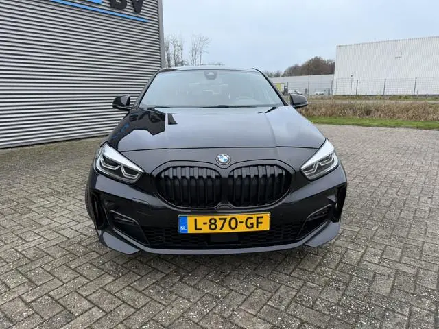 BMW 1-serie 118i Automaat M Sport Leer Carplay Cruise Control Adaptieve LED BTW Auto