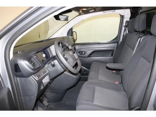 Toyota PROACE Worker 2.0 D-4D L1 Challenger Trekhaak-Lat om Lat-Metallic lak-Parkeersensoren