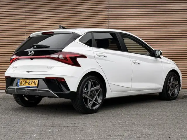 Hyundai i20 1.0 T-GDI Premium Camera / 17 "lm velg / Cruise / Carplay